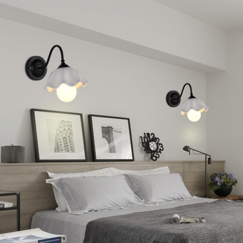 Black/White Wall