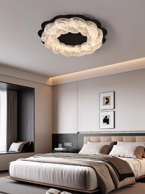 Leo Ceiling